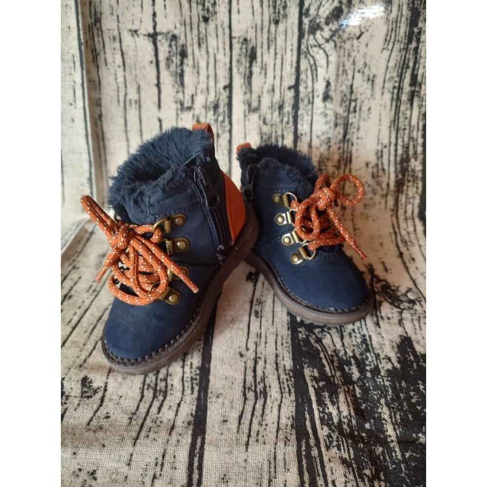 Cat & Jack toddler size 5 boots